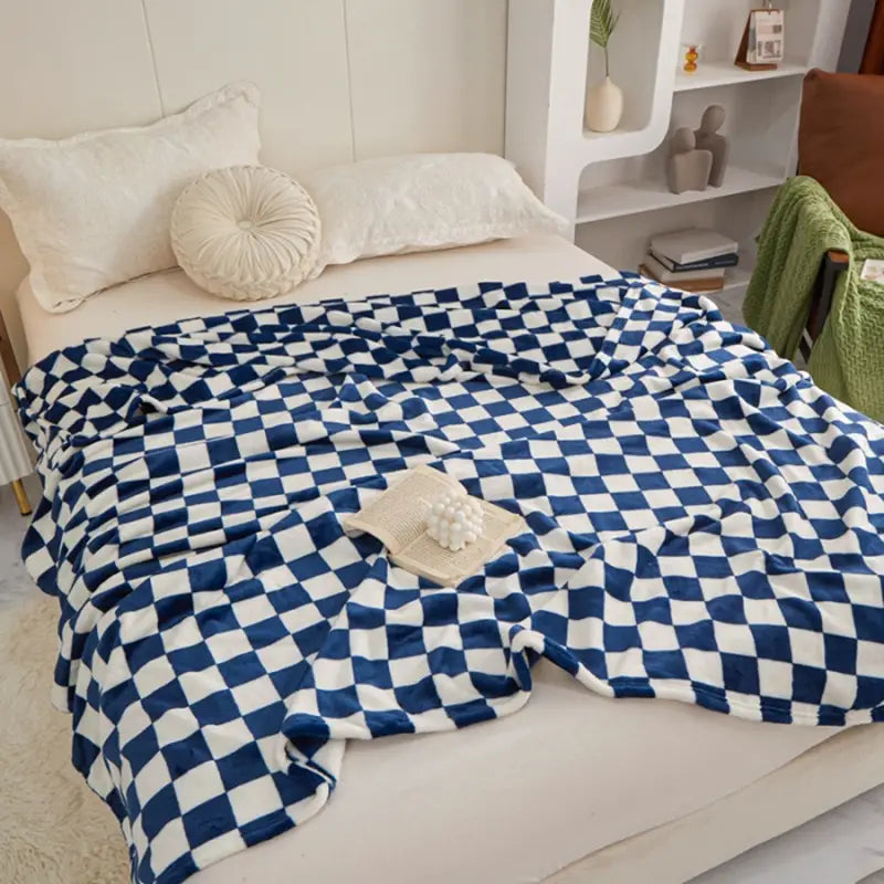 Elegant Blue Plaid Flannel Comforter